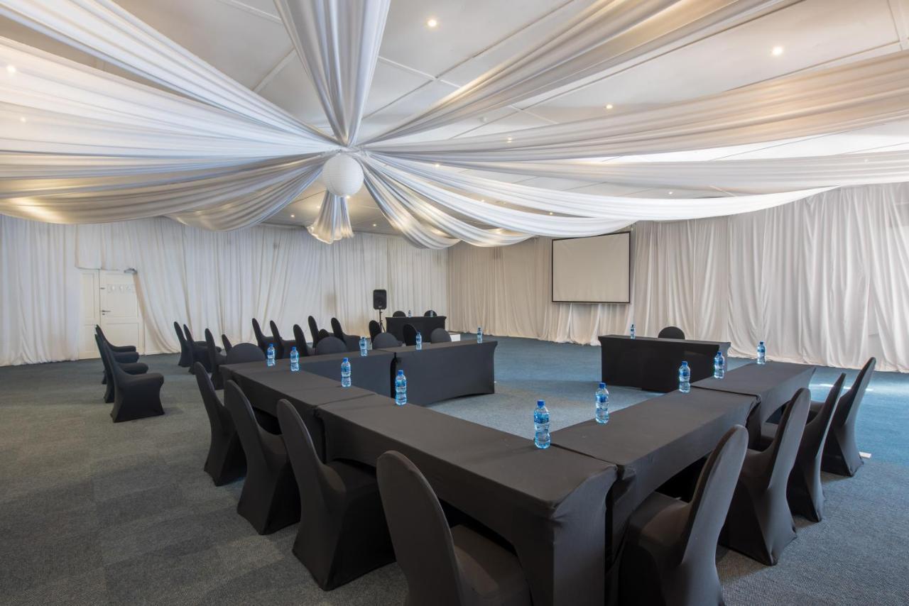 Saldanha Bay Hotel Екстер'єр фото